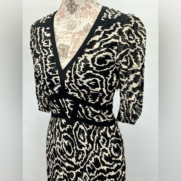 BA&SH Black and white abstract print midi dress size S. - Picture 5 of 16